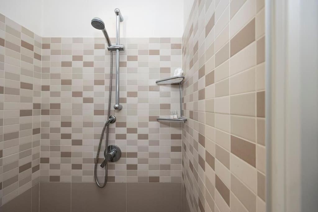 Apartment Roma Relax 2 Con Wifi-Ac-Netflix Bagian luar foto